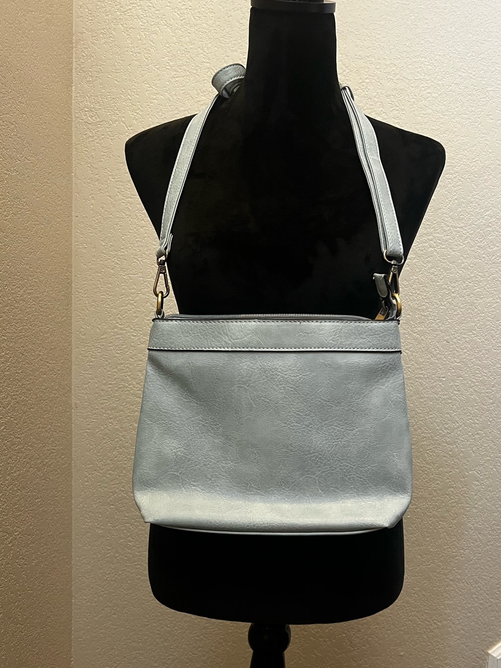 Malibu Skye - Light Blue Women’s Leather Crossbody Shoulder Bag